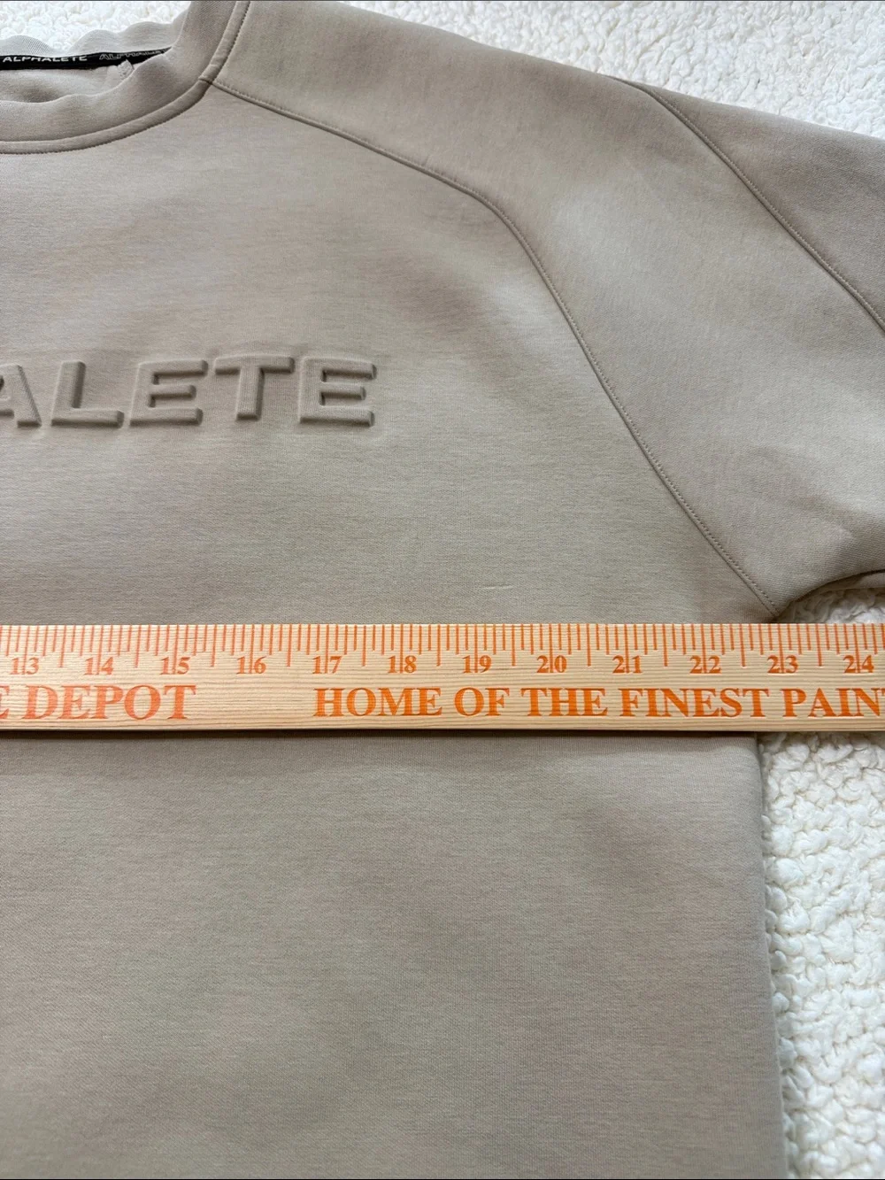 Alphalete Elements Crewneck Sweatshirt in Tan